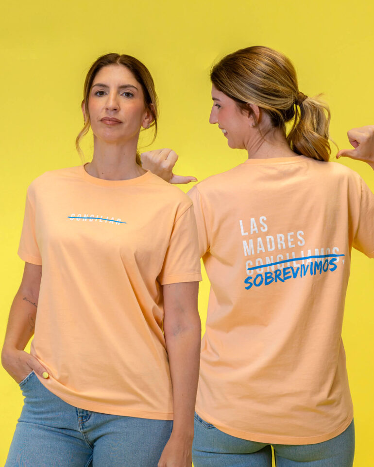 camiseta-naranja-las-malasmadres-sobrevivimos-1